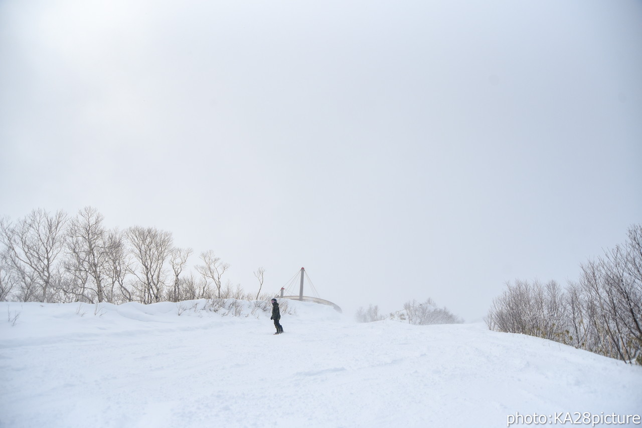 星野リゾート トマム　連日の降雪のおかげで『雲海ゴンドラ』を使った滑走が解禁。これで大部分滑走可能となりました♪